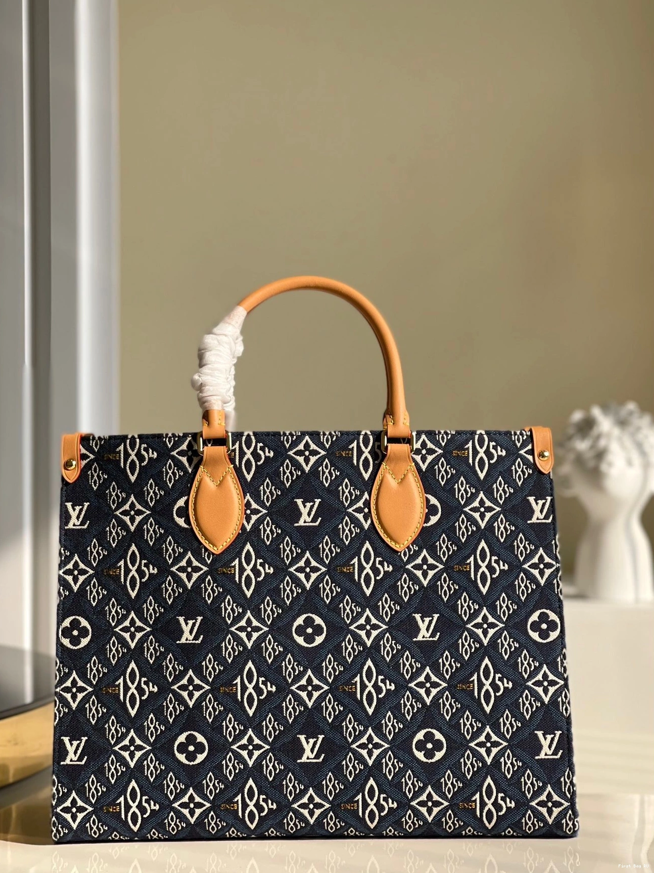 Firstbag MM LOUIS ONTHEGO VUITTON 0804